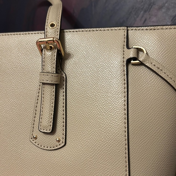 Michael Kors - Tote Style Purse - Gold Metallic Features - Picture 7 of 11